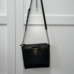 CALVIN KLEIN Camille Daytona Mid Size Crossbody
